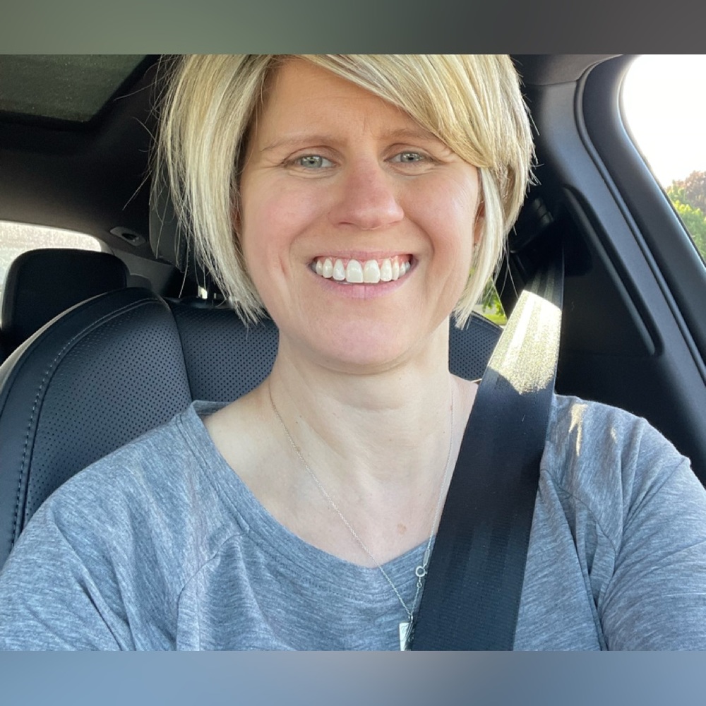 Meet your Posher, Jennifer